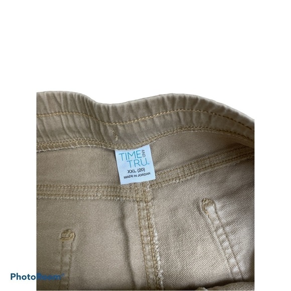 Time and Tru Plus Size Khaki Shorts Women’s XXL 20 Tan - Picture 4 of 6